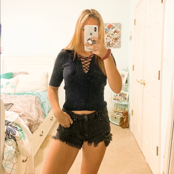 Forever 21 Tops - Cropped sweater Forever 21 Tops - Cropped sweater